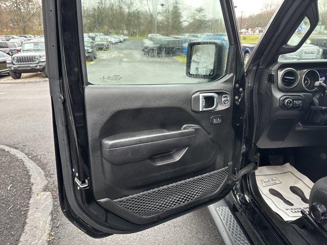 used 2022 Jeep Gladiator car, priced at $29,500