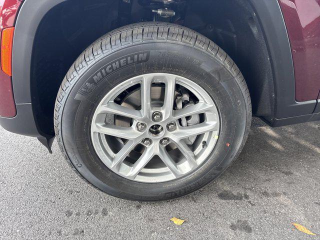 new 2025 Jeep Grand Cherokee car, priced at $39,670