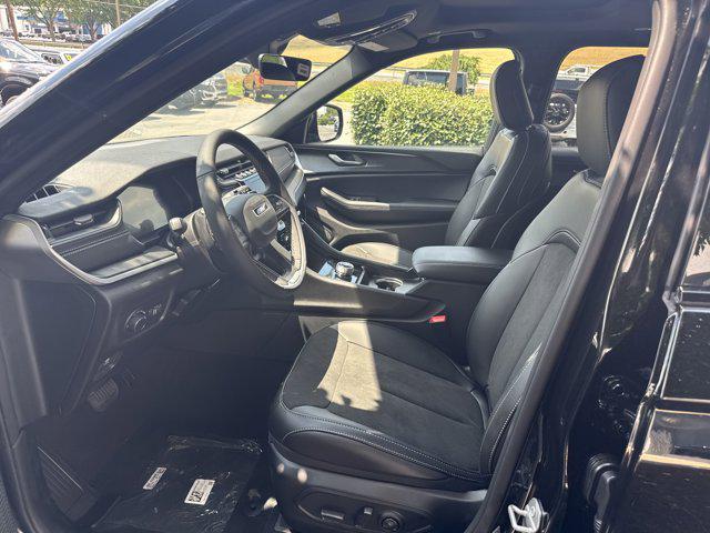 new 2025 Jeep Grand Cherokee L car, priced at $43,875