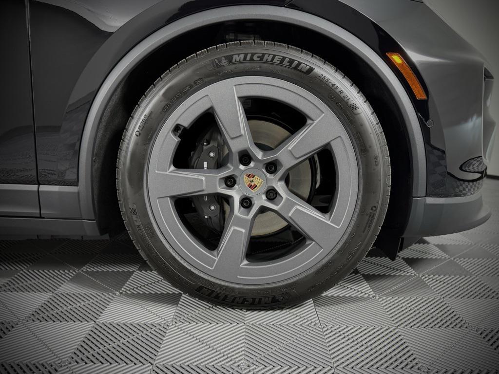 new 2025 Porsche Macan car, priced at $103,995