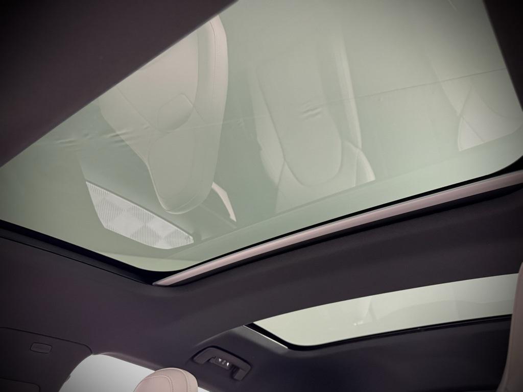 new 2025 Porsche Panamera car, priced at $143,665