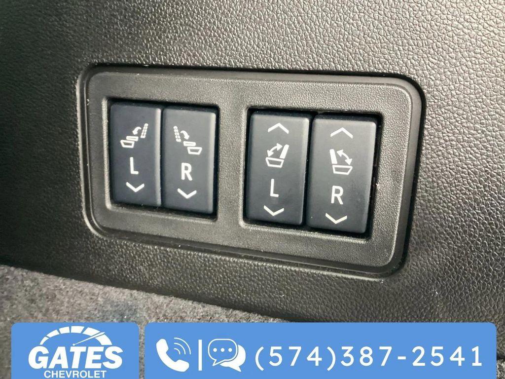 used 2025 Cadillac XT6 car, priced at $44,106