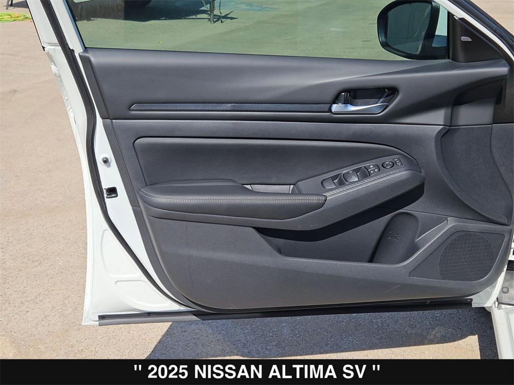 new 2025 Nissan Altima car, priced at $27,754