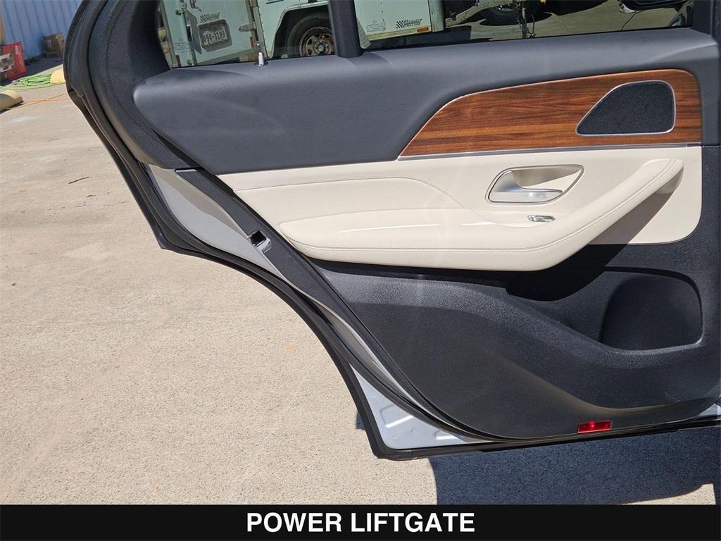 used 2024 Mercedes-Benz GLE 350 car, priced at $44,995