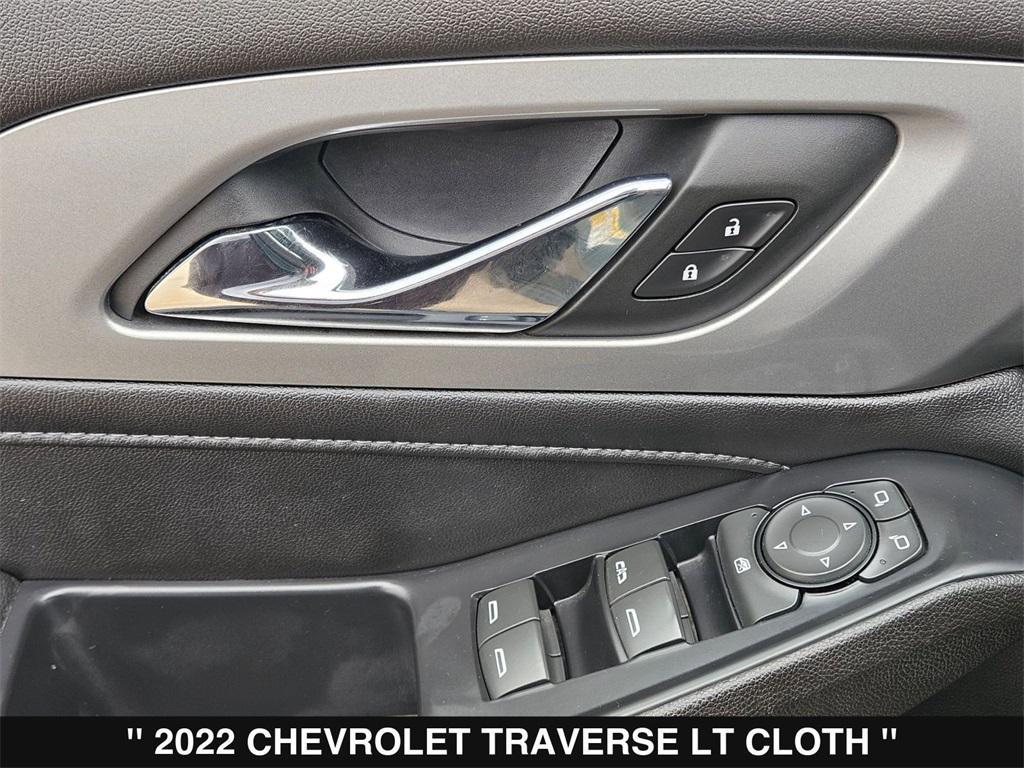 used 2022 Chevrolet Traverse car, priced at $20,879
