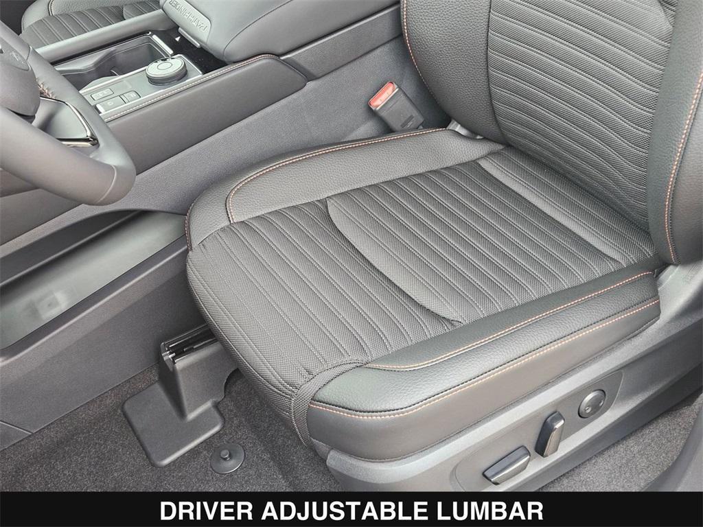 new 2025 Nissan Pathfinder car, priced at $39,045