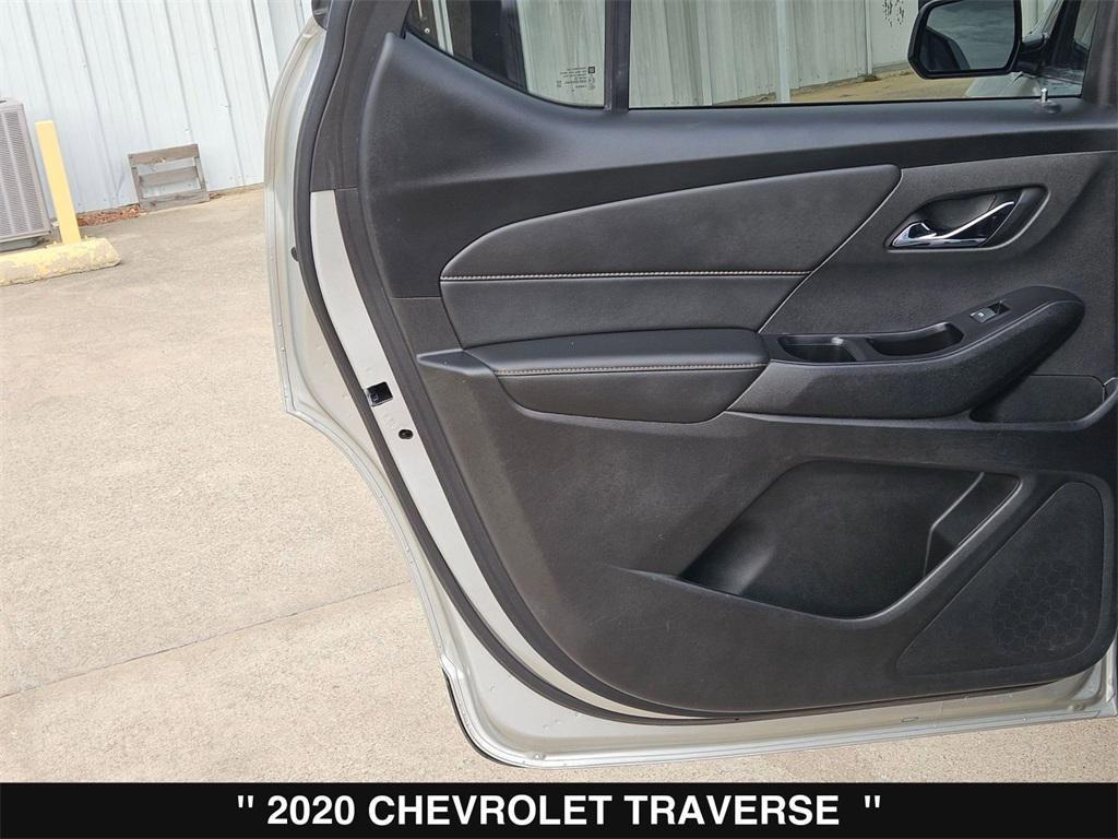 used 2020 Chevrolet Traverse car, priced at $18,871