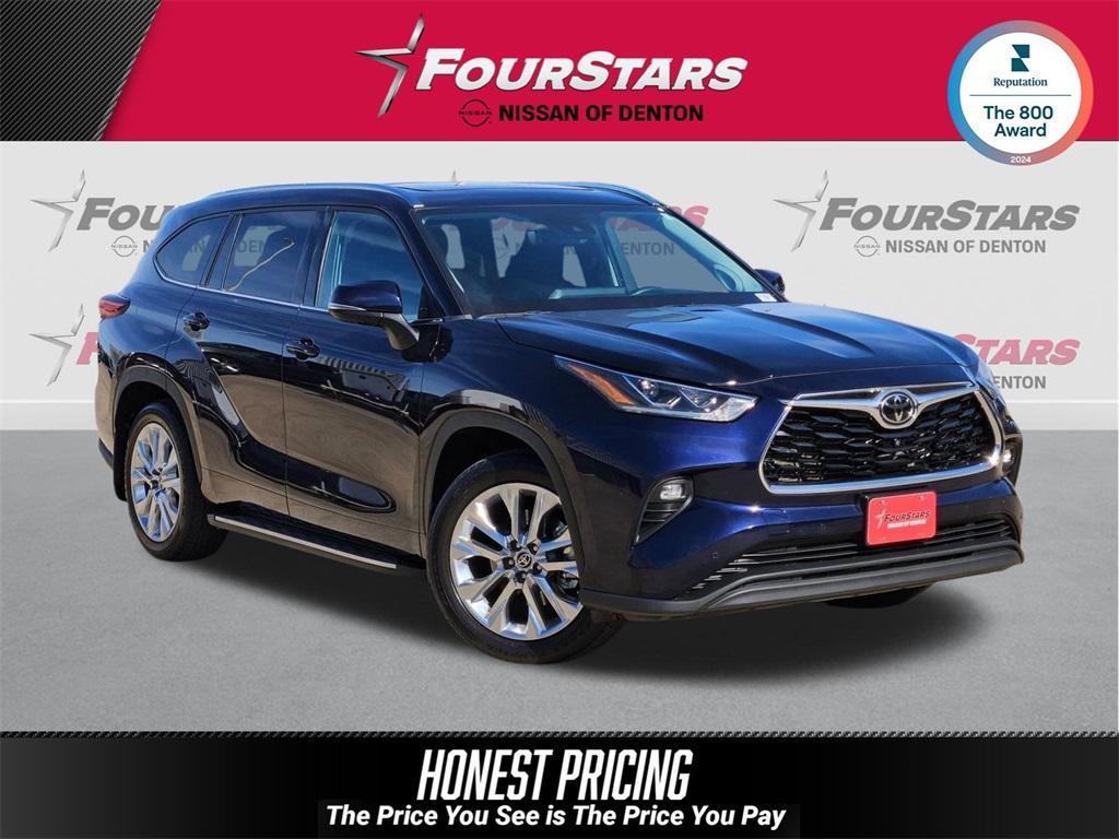 used 2022 Toyota Highlander car, priced at $31,495