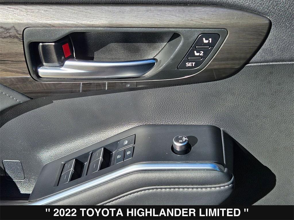 used 2022 Toyota Highlander car, priced at $31,495