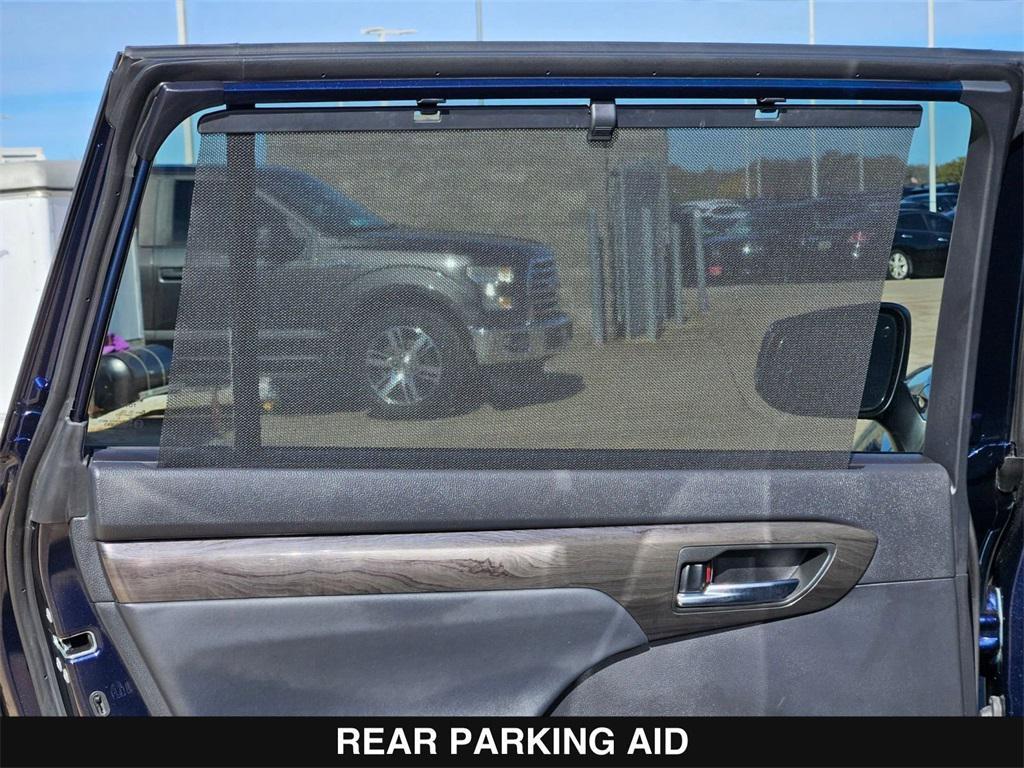 used 2022 Toyota Highlander car, priced at $31,495