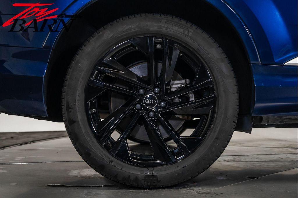 used 2023 Audi Q7 car, priced at $39,990