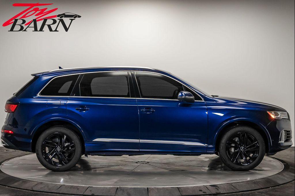 used 2023 Audi Q7 car, priced at $39,990