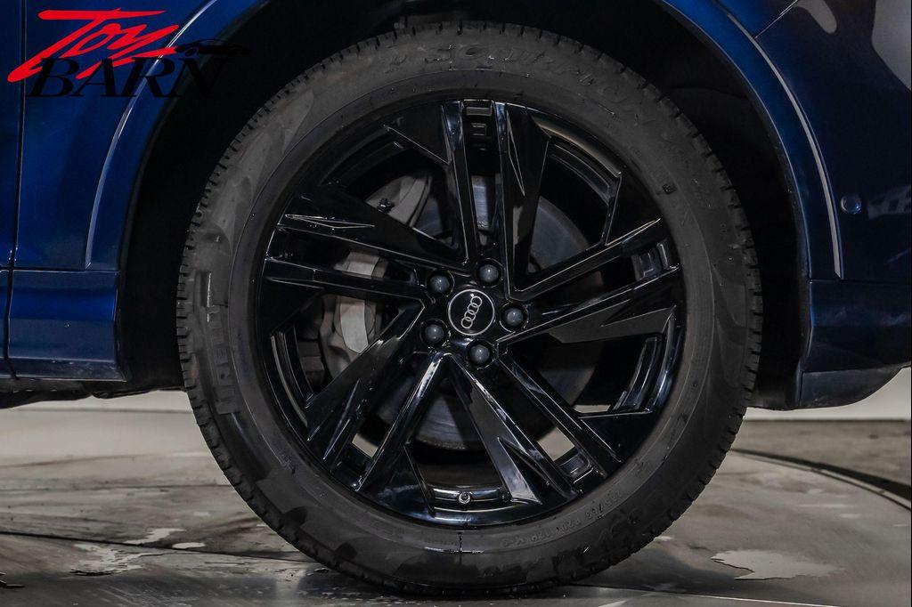 used 2023 Audi Q7 car, priced at $39,990