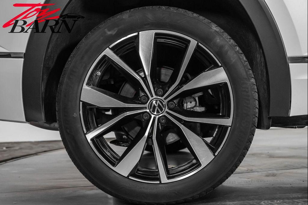 used 2024 Volkswagen Atlas car, priced at $37,750