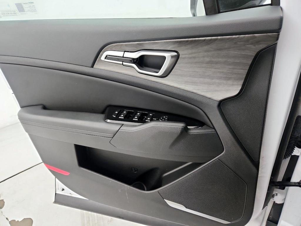 used 2025 Kia Sportage car, priced at $27,998