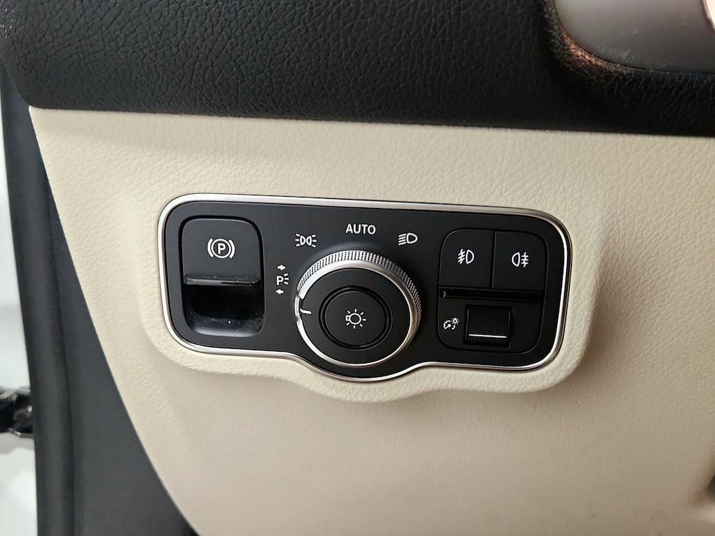 used 2022 Mercedes-Benz GLB 250 car, priced at $30,998
