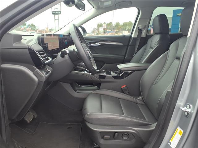 used 2025 Buick Envision car, priced at $29,995