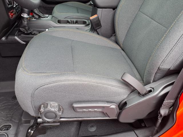 used 2025 Jeep Gladiator car, priced at $43,027