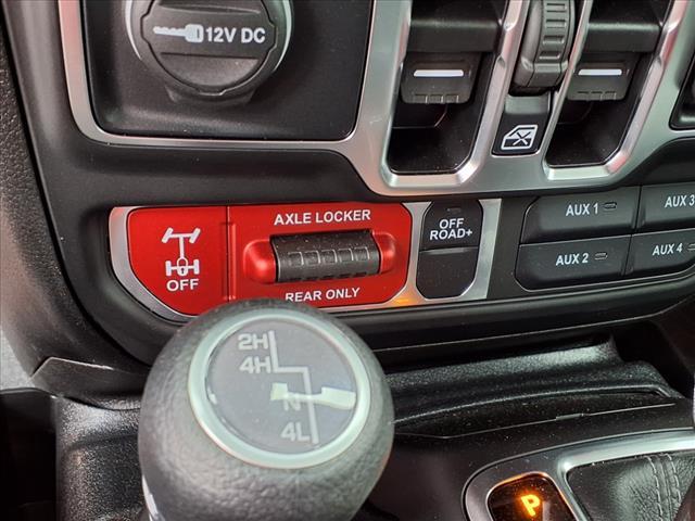 used 2025 Jeep Gladiator car, priced at $43,027