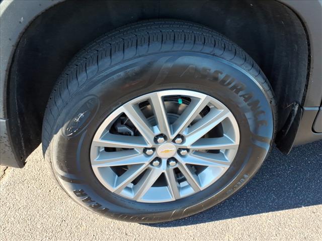 used 2023 Chevrolet Traverse car, priced at $25,736