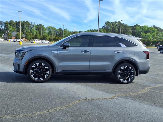 used 2024 Kia Sorento car, priced at $29,634