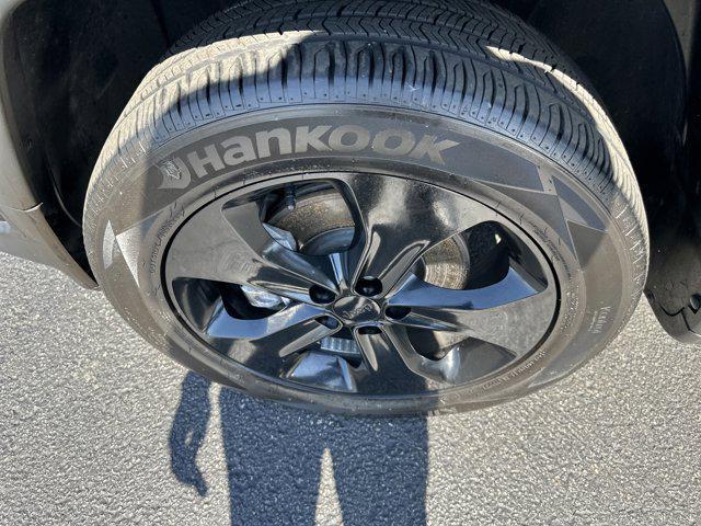 used 2019 Jeep Compass car, priced at $18,490