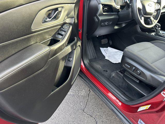 used 2023 Chevrolet Traverse car, priced at $26,990