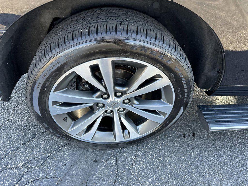 used 2020 Ford Expedition car, priced at $33,990