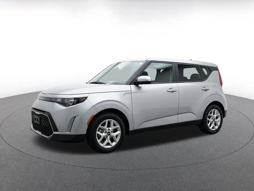 used 2025 Kia Soul car, priced at $17,897