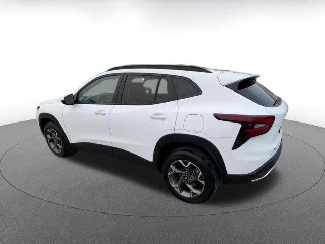 used 2025 Chevrolet Trax car, priced at $19,188