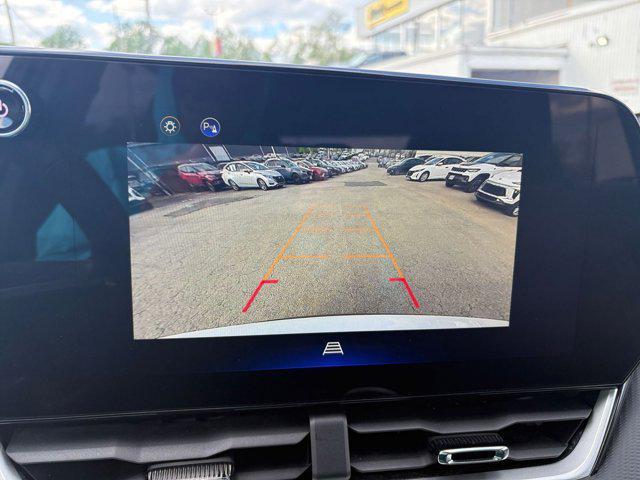 used 2025 Chevrolet Equinox car, priced at $23,298