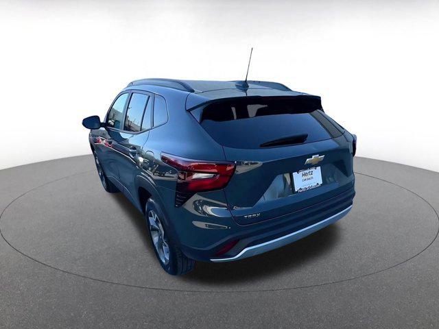 used 2025 Chevrolet Trax car, priced at $19,007