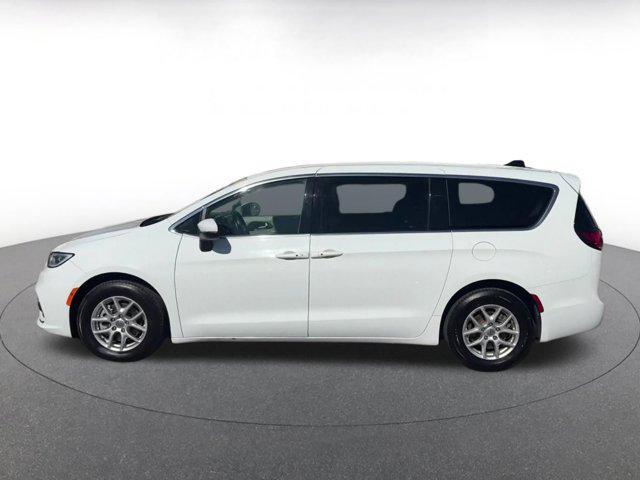 used 2023 Chrysler Pacifica car, priced at $18,390