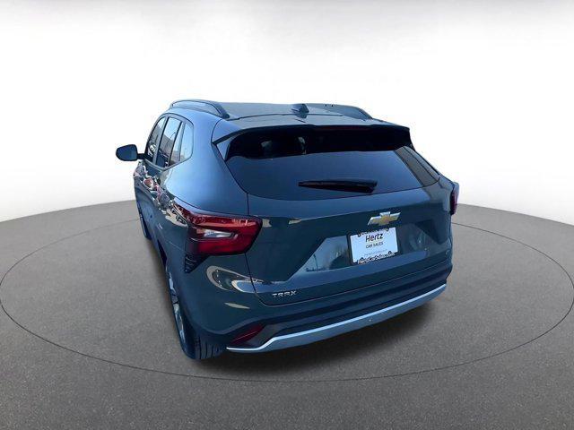 used 2025 Chevrolet Trax car, priced at $19,086