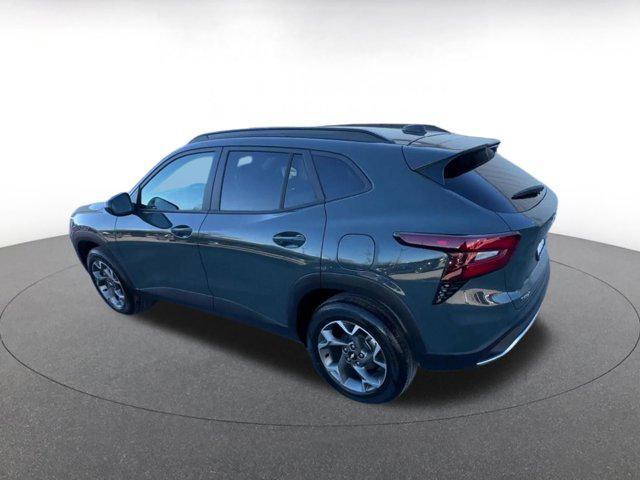 used 2025 Chevrolet Trax car, priced at $19,086