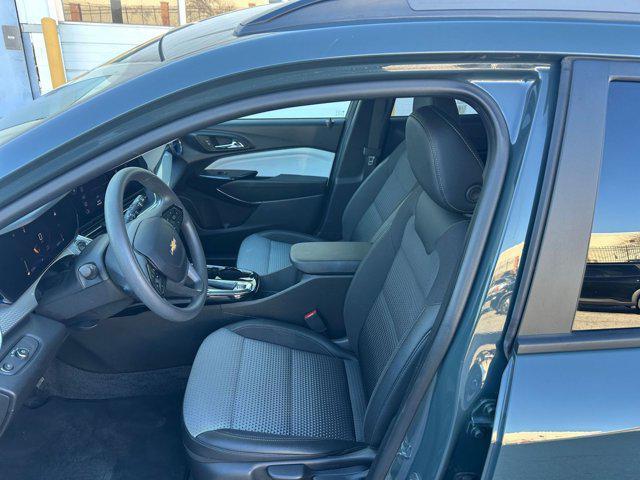 used 2025 Chevrolet Trax car, priced at $19,086