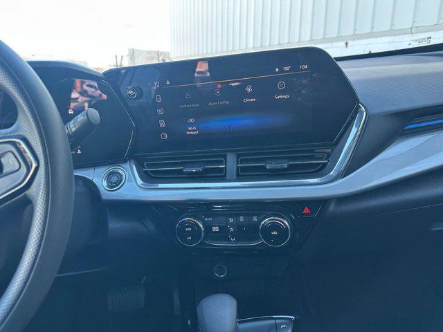 used 2025 Chevrolet Trax car, priced at $19,086