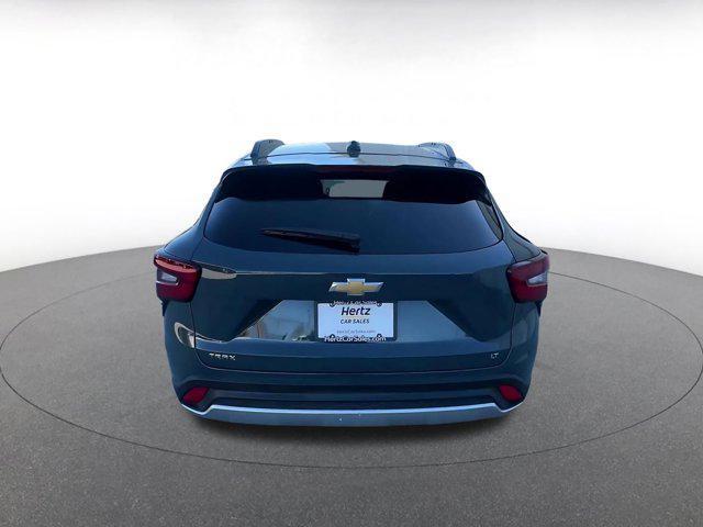 used 2025 Chevrolet Trax car, priced at $19,086
