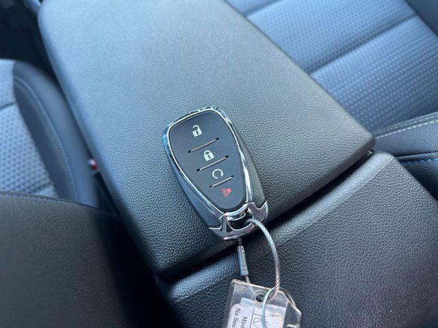 used 2025 Chevrolet Trax car, priced at $19,086