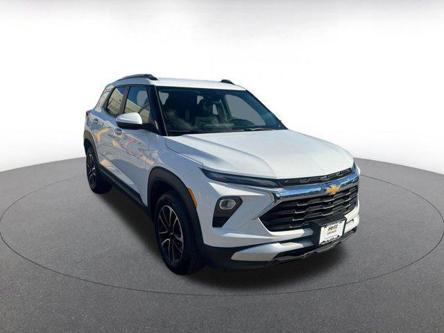 used 2025 Chevrolet TrailBlazer car, priced at $24,315