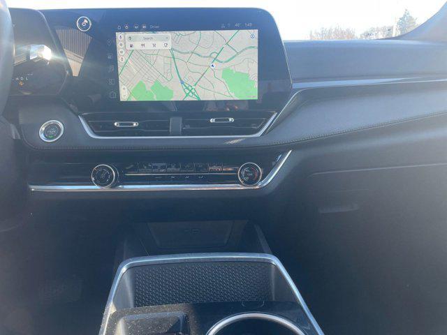 used 2025 Chevrolet Equinox car, priced at $23,720