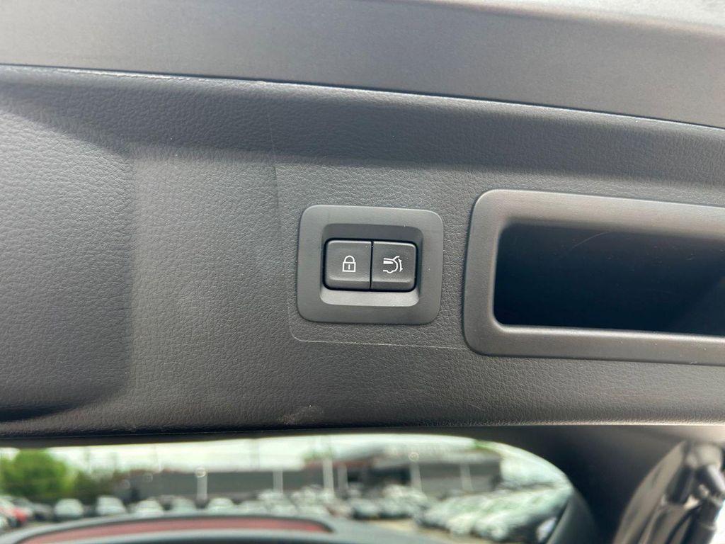 used 2025 Mazda CX-50 Hybrid car, priced at $32,249