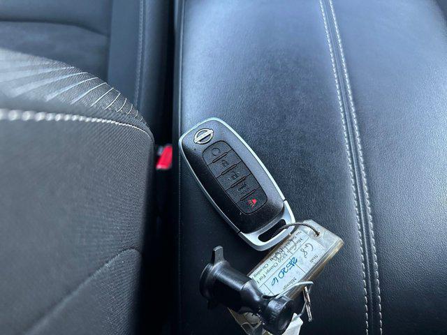 used 2025 Nissan Pathfinder car, priced at $29,152