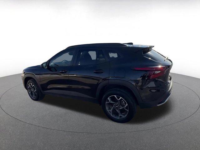 used 2025 Chevrolet Trax car, priced at $19,629