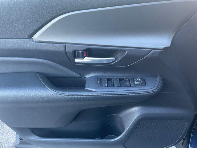 used 2025 Toyota Grand Highlander car, priced at $42,024