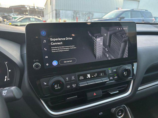 used 2025 Toyota Highlander car, priced at $40,397