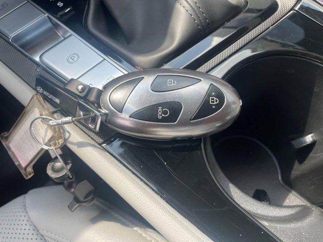 used 2025 Hyundai Elantra car, priced at $21,995