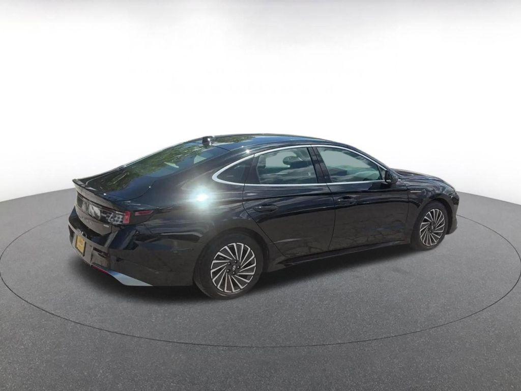 used 2025 Hyundai Sonata Hybrid car, priced at $24,749