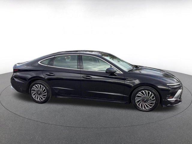 used 2025 Hyundai Sonata Hybrid car, priced at $24,367