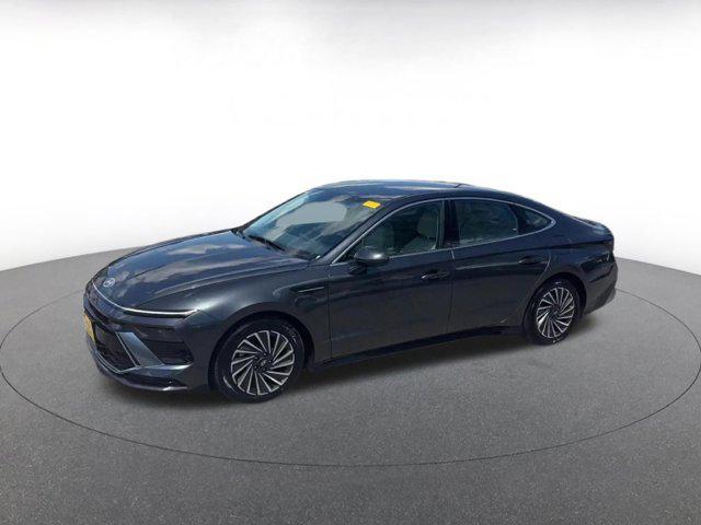 used 2025 Hyundai Sonata Hybrid car, priced at $24,995